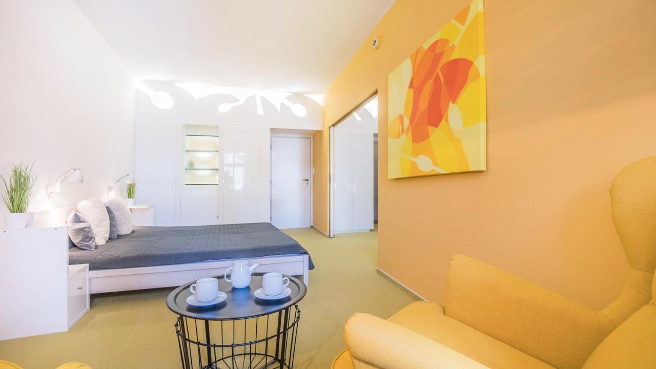 Penzion A Restaurace 14 Hostinne  ภายนอก รูปภาพ